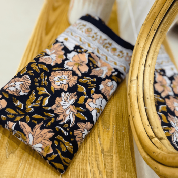 foulard Salvador Réglisse plié